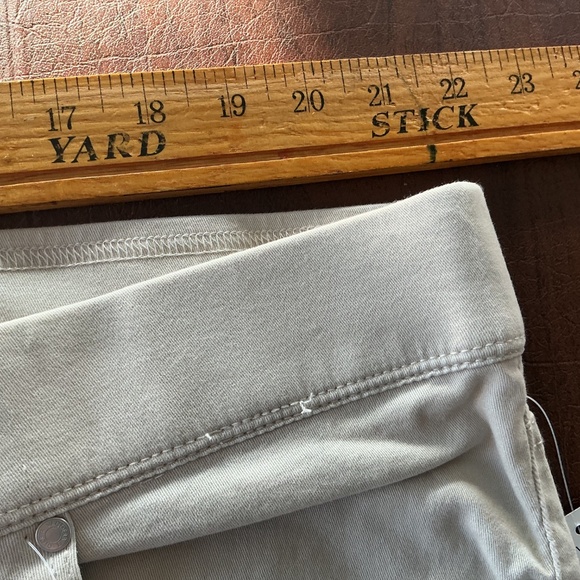 Gloria Vanderbilt 22W Jeans Mid-rise Capri Stretch Slimming Comfort Gift - Picture 10 of 15